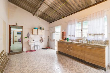 Casa para alugar com 210m², 3 quartos e 1 vaga Casa para alugar com 210m², 3 quartos e 1 vagaCozinha