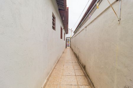 Casa para alugar com 210m², 3 quartos e 1 vaga Casa para alugar com 210m², 3 quartos e 1 vagaCorredor