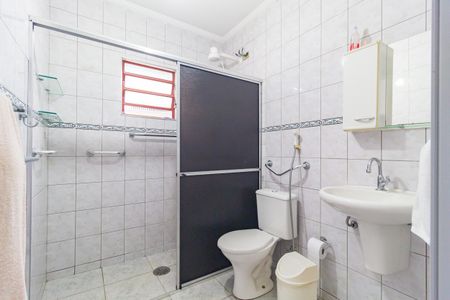 Casa para alugar com 210m², 3 quartos e 1 vaga Casa para alugar com 210m², 3 quartos e 1 vagaBanheiro 1
