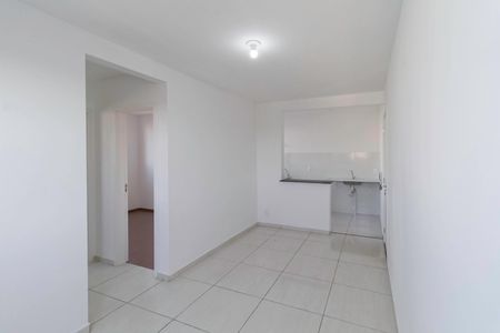 Sala de apartamento para alugar com 2 quartos, 48m² em Bom Jesus, Contagem