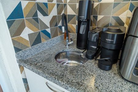 Apartamento à venda com 100m², 3 quartos e 3 vagasVaranda - Detalhe