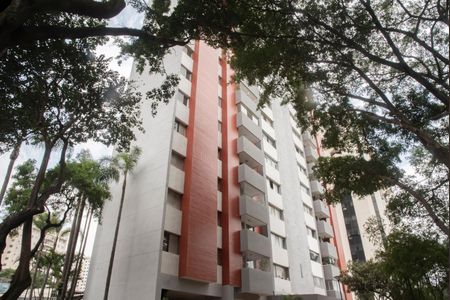 Apartamento à venda com 80m², 2 quartos e 1 vagaFachada