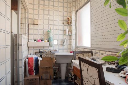 Apartamento à venda com 80m², 2 quartos e 1 vagaÁrea de Serviço