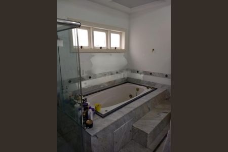Casa à venda com 562m², 5 quartos e 5 vagas