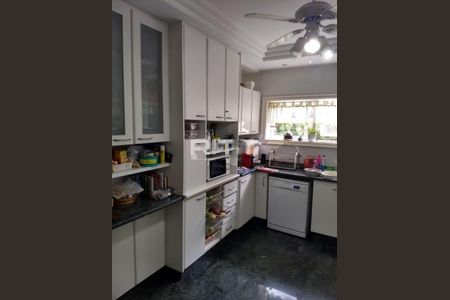 Casa à venda com 562m², 5 quartos e 5 vagas