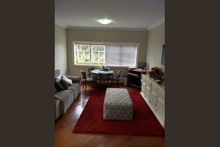 Casa à venda com 562m², 5 quartos e 5 vagas
