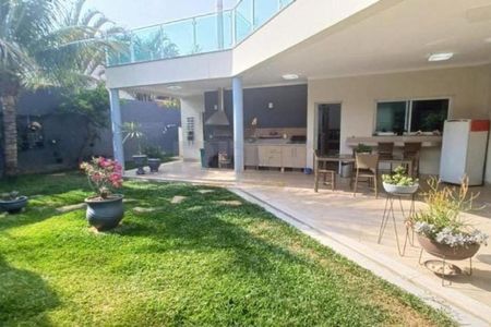Casa à venda com 345m², 3 quartos e 2 vagas
