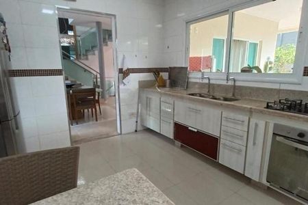 Casa à venda com 3 quartos, 345m² em Swiss Park, Campinas
