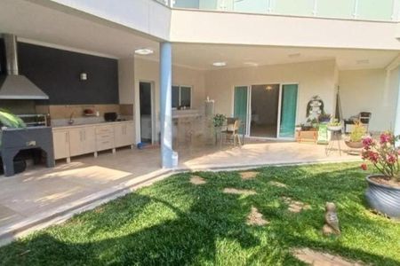 Casa à venda com 345m², 3 quartos e 2 vagas