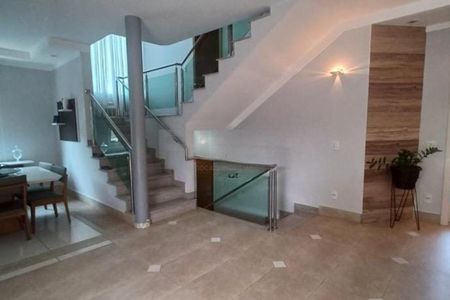 Casa à venda com 345m², 3 quartos e 2 vagas