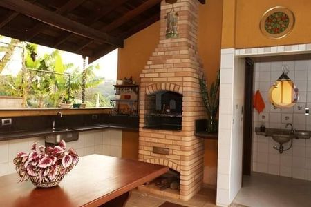 Casa à venda com 348m², 4 quartos e 3 vagas