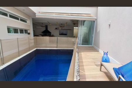 Casa à venda com 240m², 4 quartos e 2 vagas