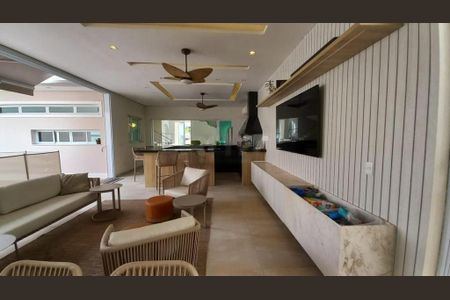 Casa à venda com 240m², 4 quartos e 2 vagas