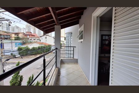 Casa de condomínio à venda com 370m², 5 quartos e 2 vagas Casa de condomínio à venda com 370m², 5 quartos e 2 vagasVaranda da Suíte 1