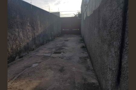 Casa à venda com 250m², 3 quartos e 6 vagas