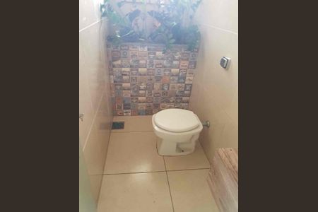 Casa à venda com 250m², 3 quartos e 6 vagas