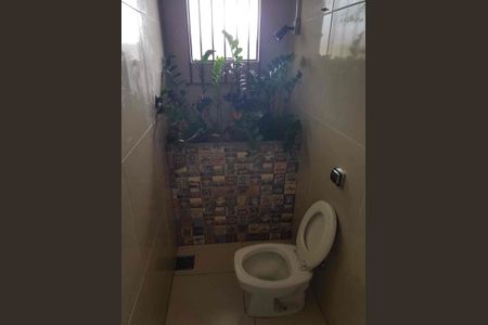 Casa à venda com 250m², 3 quartos e 6 vagas