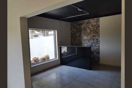 Casa à venda com 250m², 3 quartos e 6 vagas