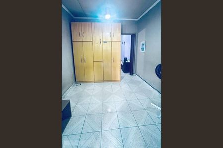 Casa à venda com 3 quartos, 199m² em Casa Grande, Diadema