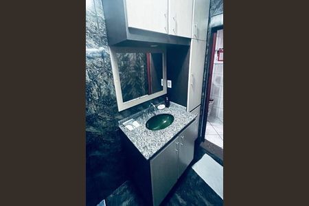 Casa à venda com 3 quartos, 199m² em Casa Grande, Diadema