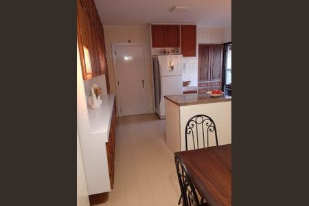 Apartamento à venda com 155m², 4 quartos e 2 vagas