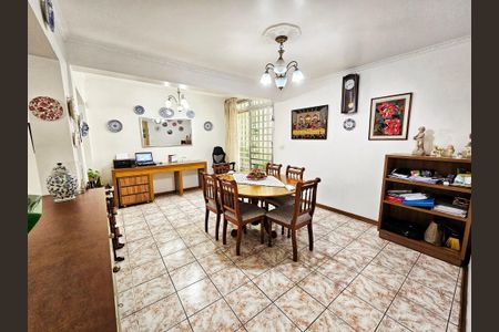 Casa à venda com 4 quartos, 324m² em Jardim Guanca, São Paulo