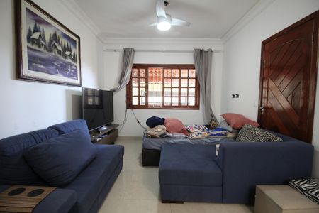 Sala de casa para alugar com 3 quartos, 125m² em Jardim Pazini, Taboão da Serra