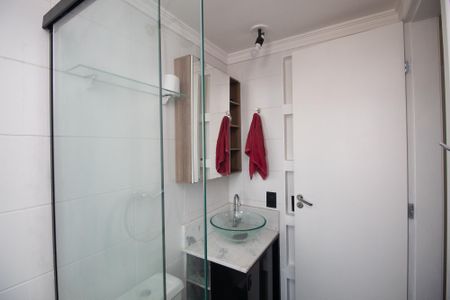 Apartamento à venda com 120m², 3 quartos e 1 vaga Apartamento à venda com 120m², 3 quartos e 1 vagaBanheiro da Suíte 1