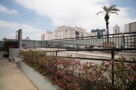 Apartamento à venda com 120m², 3 quartos e 1 vaga Apartamento à venda com 120m², 3 quartos e 1 vagaÁrea comum - Piscina