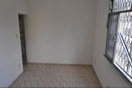 Casa para alugar com 80m², 2 quartos e 2 vagasSala