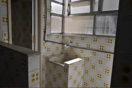 Casa para alugar com 80m², 2 quartos e 2 vagasLavanderia