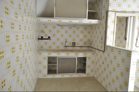 Casa para alugar com 80m², 2 quartos e 2 vagasCozinha