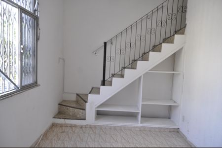 Casa para alugar com 80m², 2 quartos e 2 vagasSala