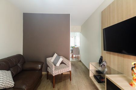 Casa de condomínio à venda com 55m², 2 quartos e 1 vagaSala