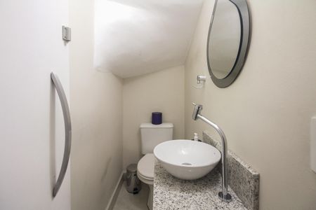 Casa de condomínio à venda com 55m², 2 quartos e 1 vagaLavabo