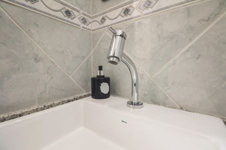 Casa de condomínio à venda com 55m², 2 quartos e 1 vagaBanheiro