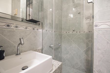 Casa de condomínio à venda com 55m², 2 quartos e 1 vagaBanheiro