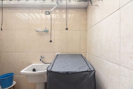 Casa de condomínio à venda com 55m², 2 quartos e 1 vagaÁrea de Serviço