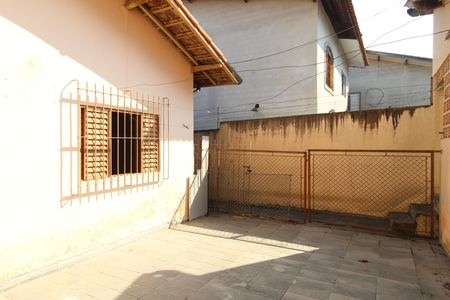 Casa para alugar com 89m², 3 quartos e 1 vagaQuintal