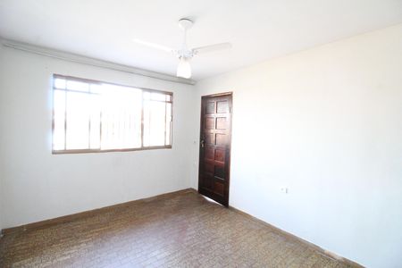 Casa para alugar com 89m², 3 quartos e 1 vagaQuarto 1