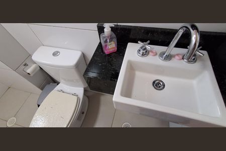 Apartamento para alugar com 57m², 2 quartos e 2 vagas Apartamento para alugar com 57m², 2 quartos e 2 vagasBanheiro Suíte