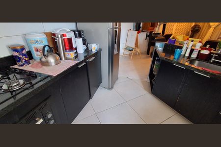 Apartamento para alugar com 57m², 2 quartos e 2 vagas Apartamento para alugar com 57m², 2 quartos e 2 vagasCozinha