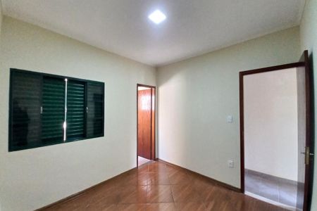 Casa à venda com 200m², 3 quartos e 3 vagasQuarto 3 - Suíte
