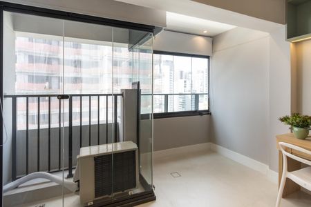 Varanda de kitnet/studio para alugar com 1 quarto, 25m² em Perdizes, São Paulo