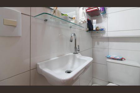 Casa à venda com 99m², 3 quartos e 2 vagas Casa à venda com 99m², 3 quartos e 2 vagasLavabo