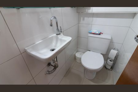 Casa à venda com 99m², 3 quartos e 2 vagas Casa à venda com 99m², 3 quartos e 2 vagasLavabo