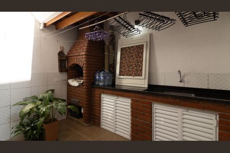 Casa à venda com 99m², 3 quartos e 2 vagas Casa à venda com 99m², 3 quartos e 2 vagasChurrasqueira