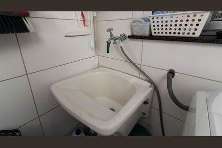 Casa à venda com 99m², 3 quartos e 2 vagas Casa à venda com 99m², 3 quartos e 2 vagasÁrea de Serviço