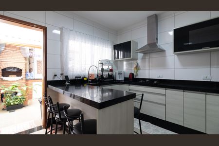 Casa à venda com 99m², 3 quartos e 2 vagas Casa à venda com 99m², 3 quartos e 2 vagasCozinha