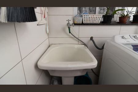 Casa à venda com 99m², 3 quartos e 2 vagas Casa à venda com 99m², 3 quartos e 2 vagasÁrea de Serviço